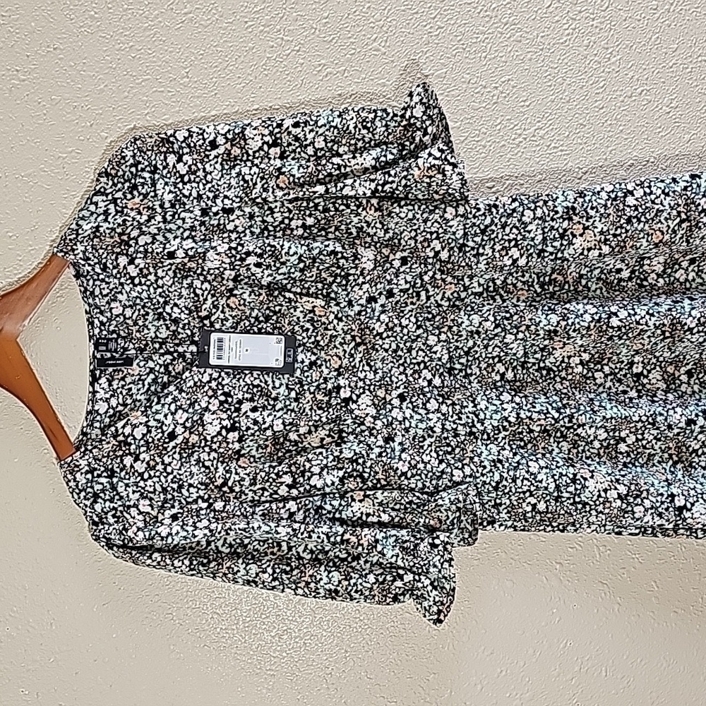 VERO Moda Floral Dress - Picture 2 of 10